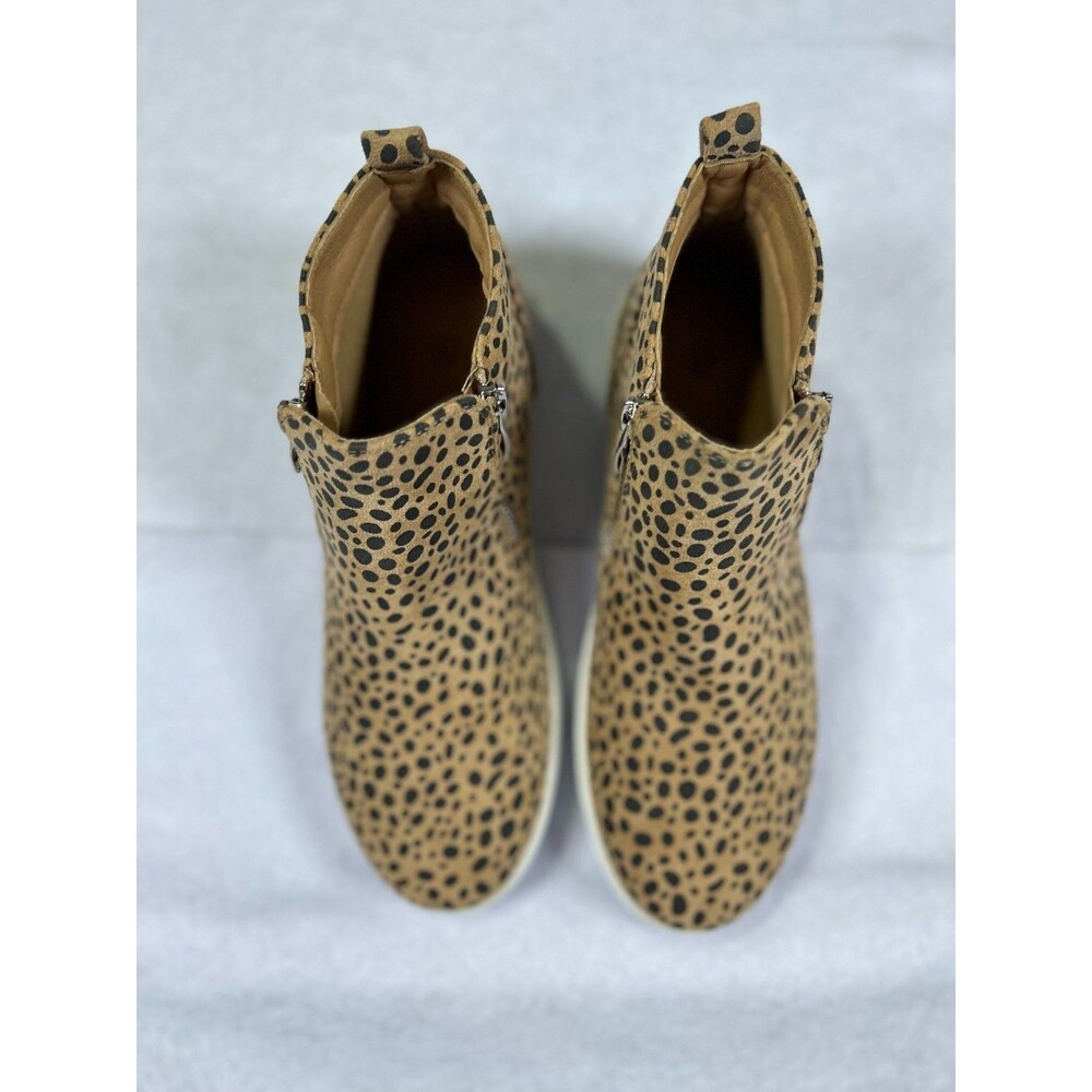 Women Leopard Print 9 Side-Zip Wedge Sneakers Faux Leather Upper Rubber Sole - Picture 2 of 13